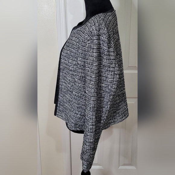 Covington Woman's Twill Jacket Black and White Size Large - Picture 2 of 11